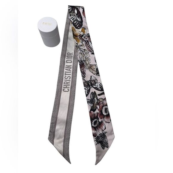 Dior Silk Mitzah Scarf - Picture 2 of 5